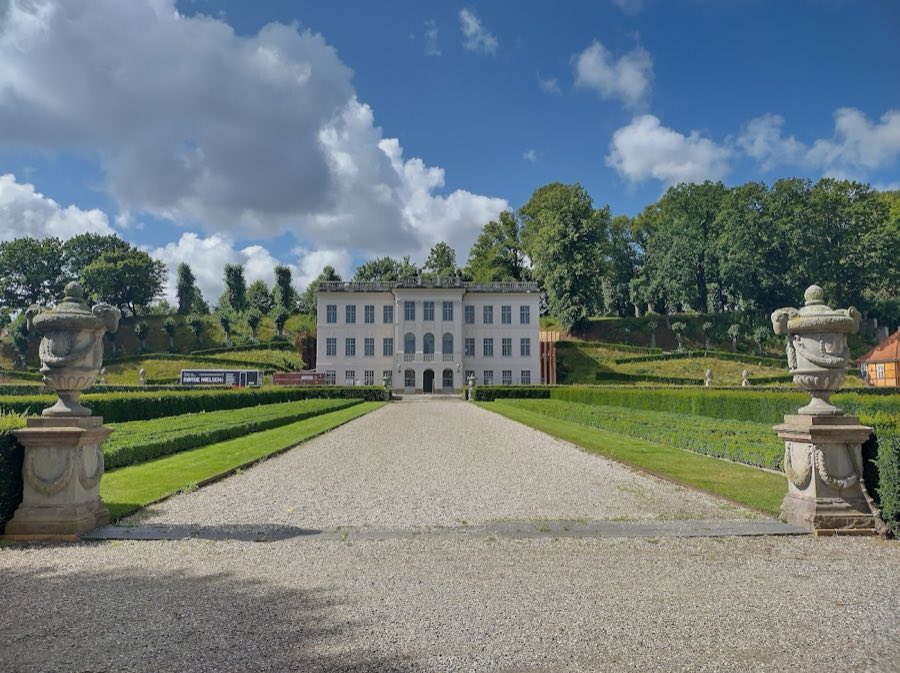 Marienlyst Castle image