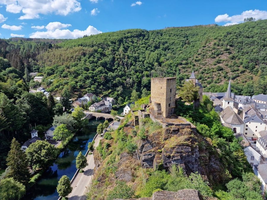 Esch-sur-Sure Castle image