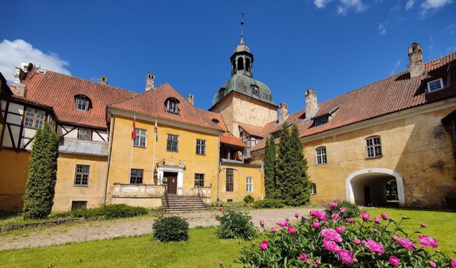 Lielstraupe Castle image