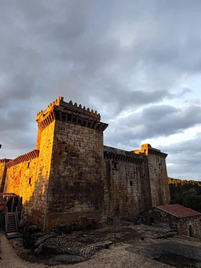 Pambre Castle image