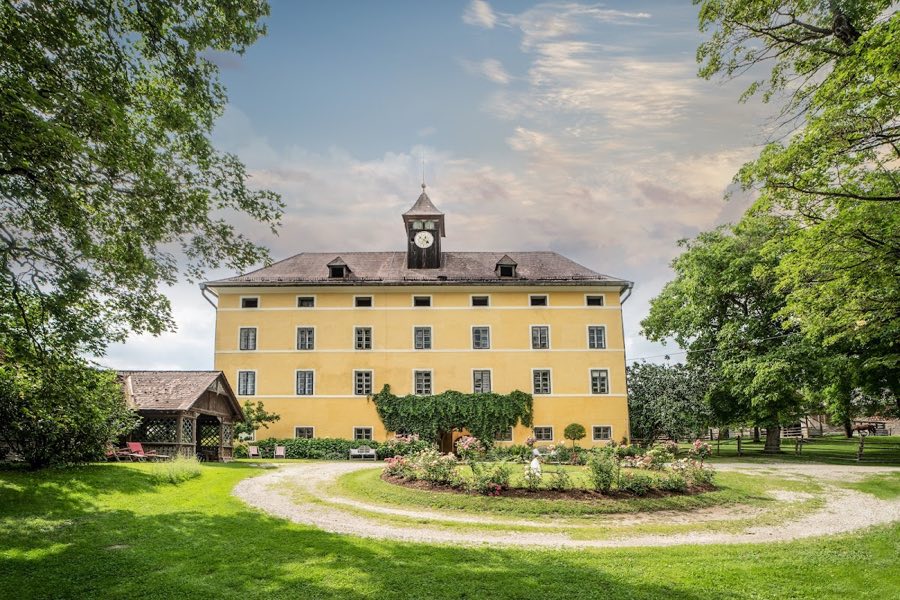 Schloss Lichtengraben image