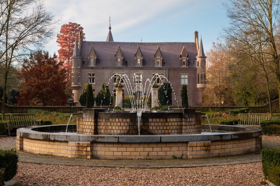 Ter Worm Castle image