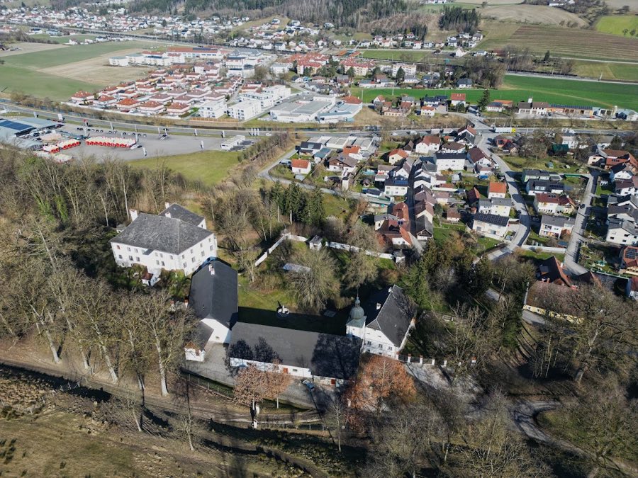 Schloss Schlüßlberg image