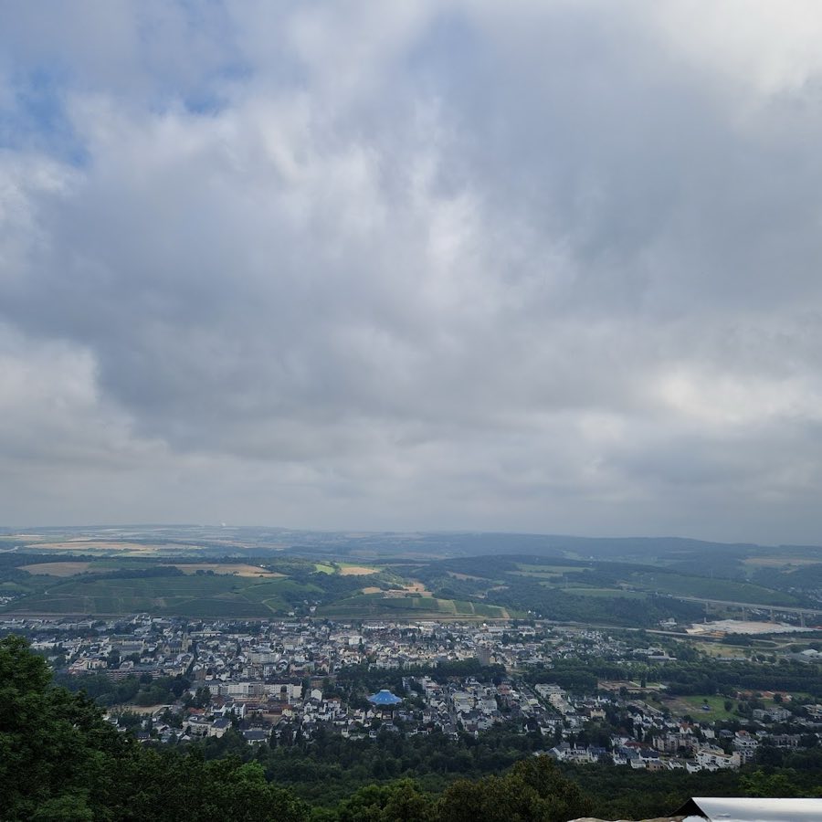 Burg Neuenahr image