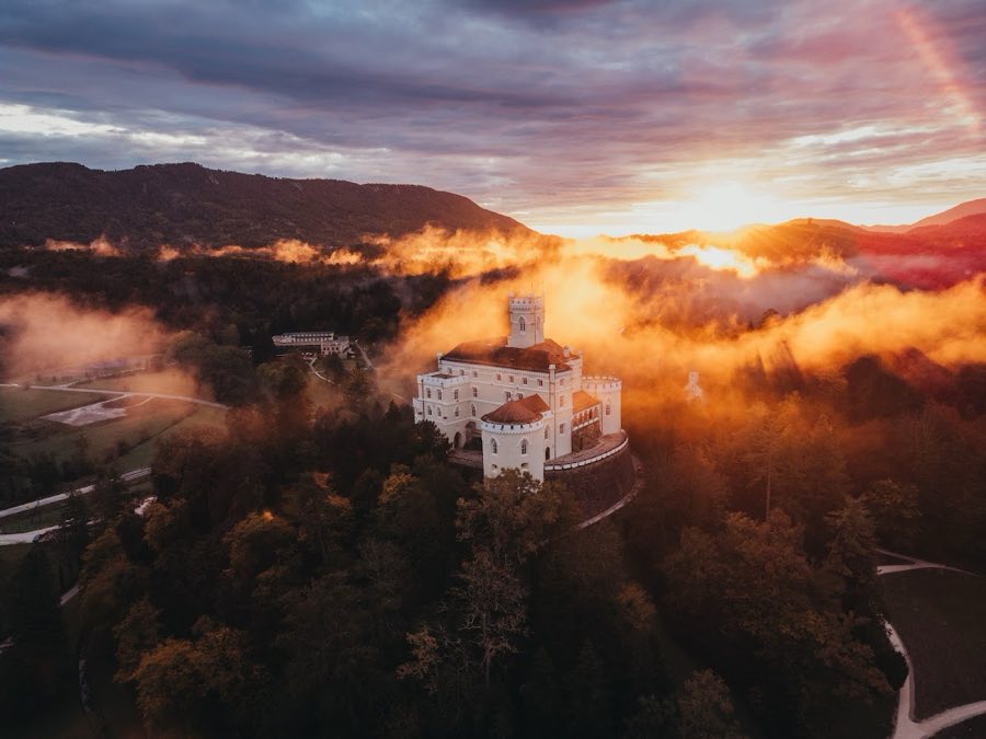 Trakošćan Castle image
