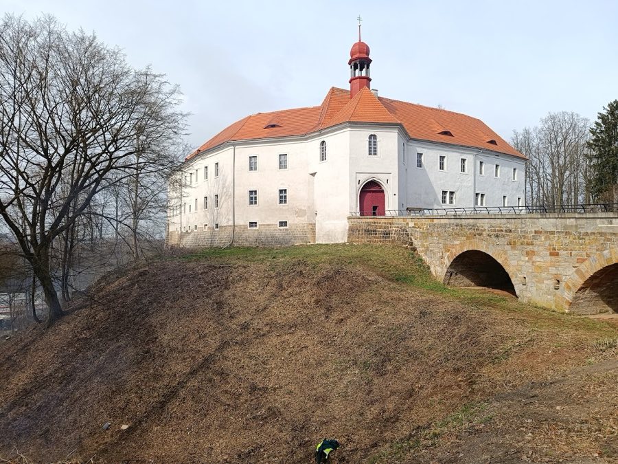 Vartenberk Castle image
