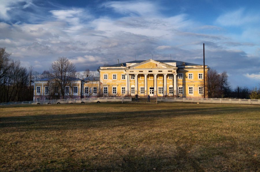 Chornomyn Palace image