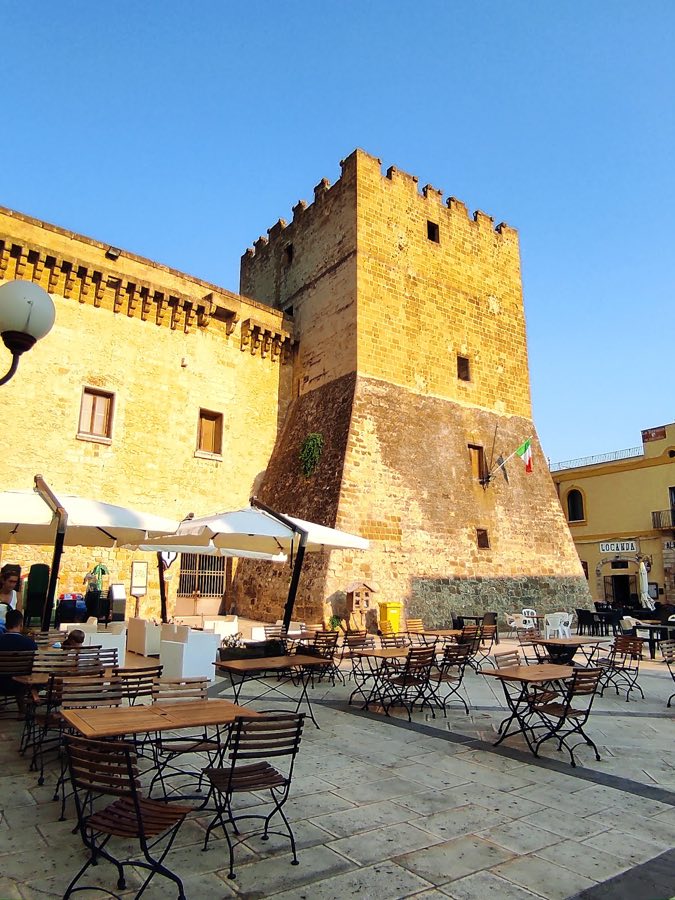 Castello De Falconibus image