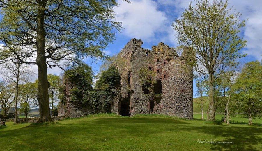 Drochil Castle image