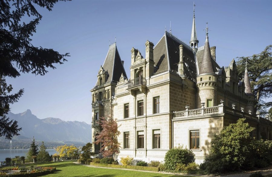 Hünegg Castle image
