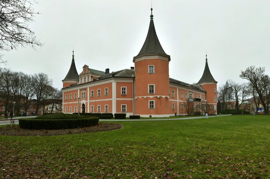 Sokolov Chateau image