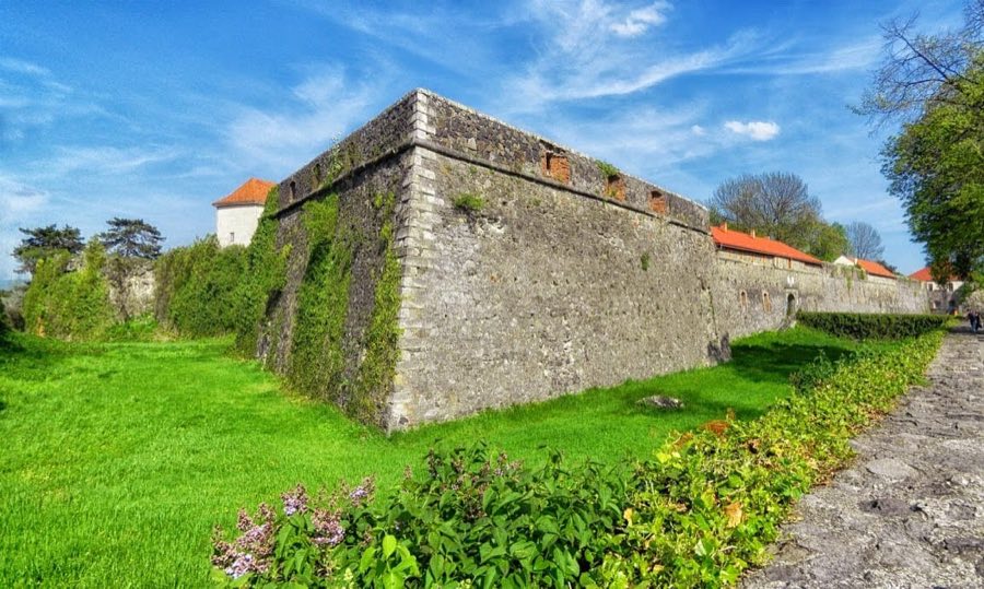 Uzhhorod Castle image