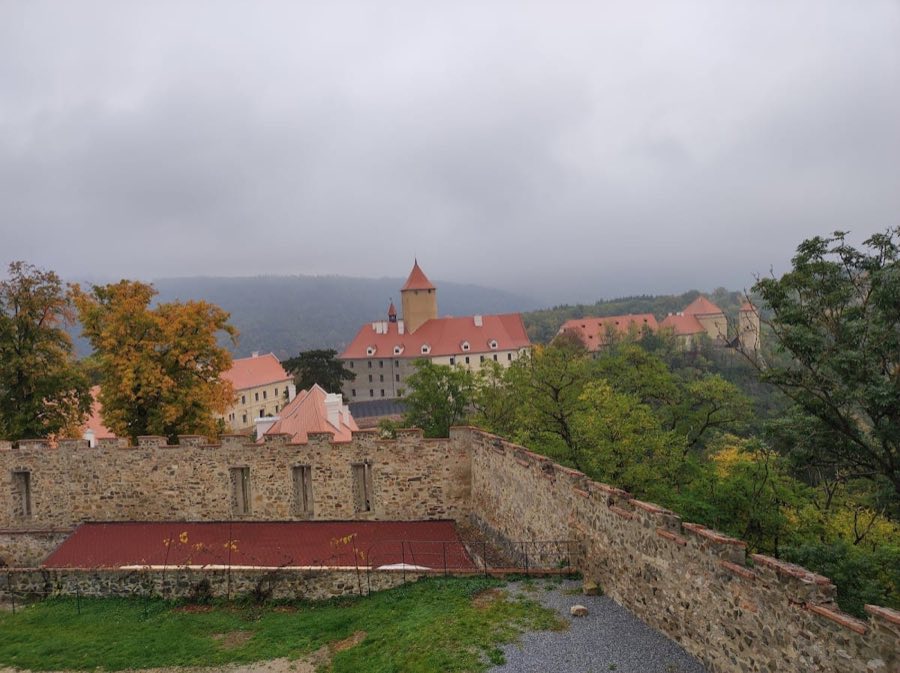 Veveří Castle image