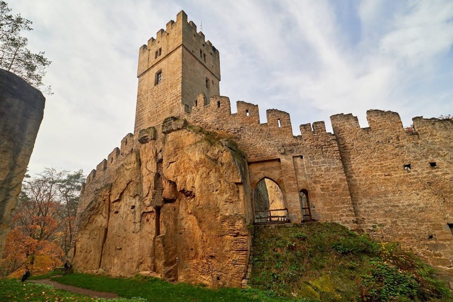 Helfenburk Castle image