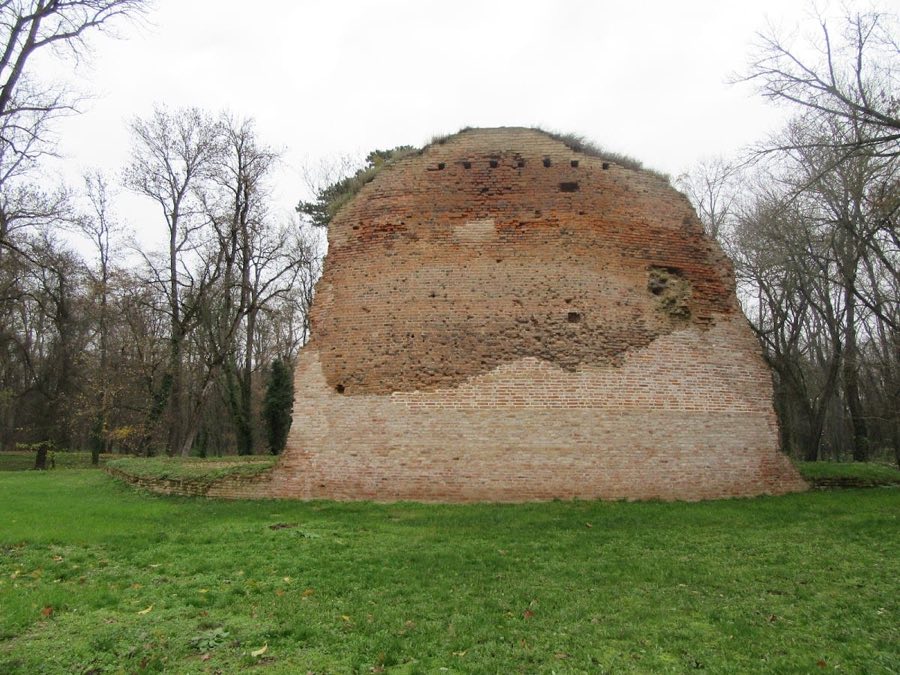 Trebišov Castle image