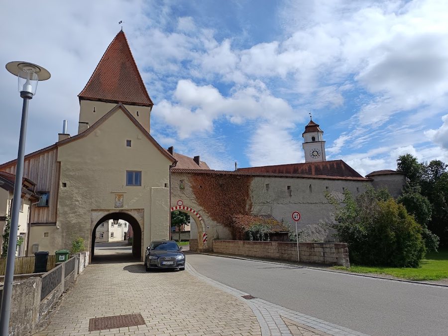 Burg Dollnstein image