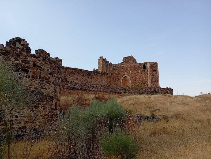 Castle of Montalbán image