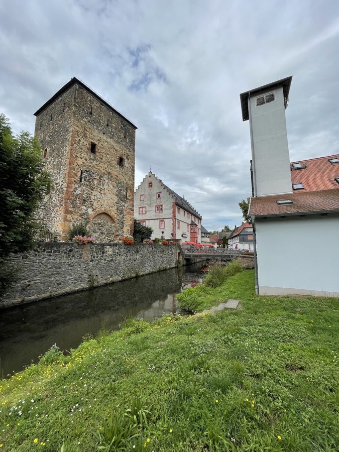 Burg Staden image