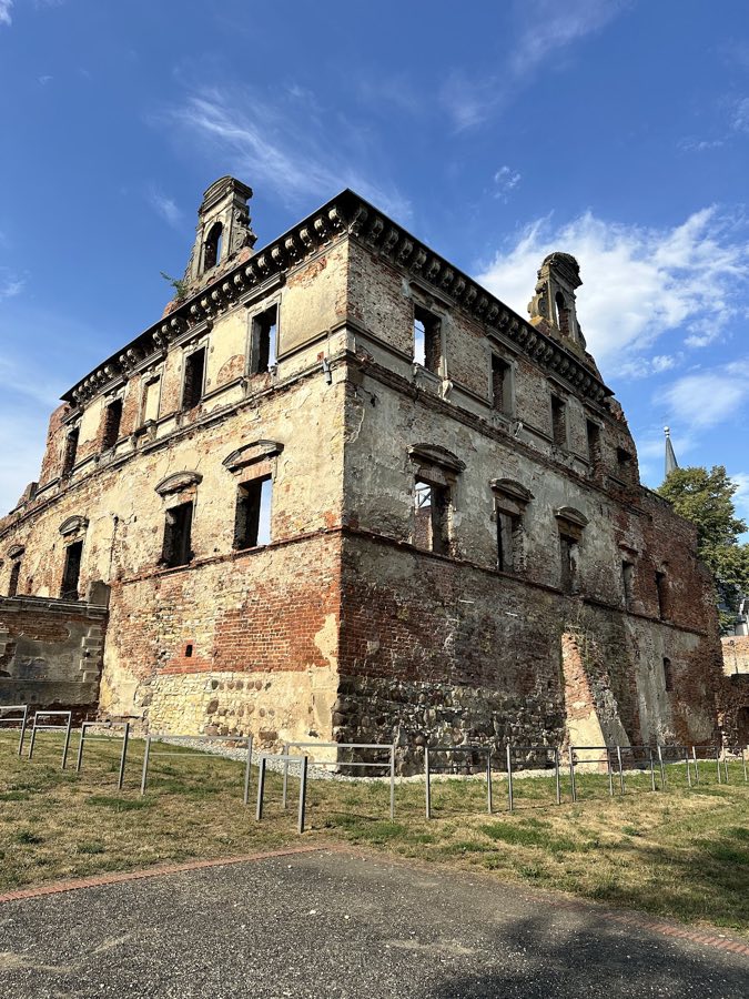 Ujazd Castle image