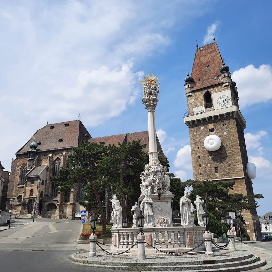 Burg Perchtoldsdorf image