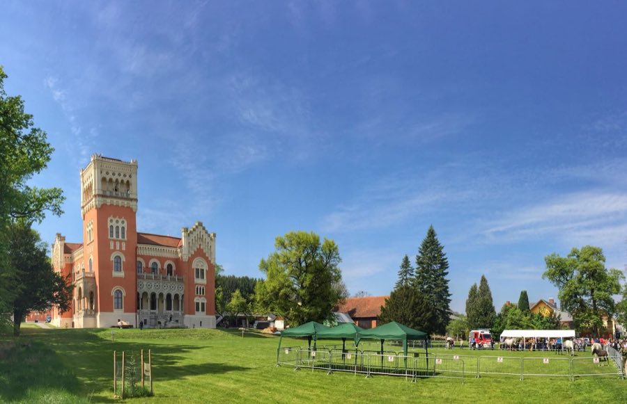 Schloss Rotenturm image