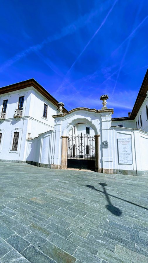 Marliani-Cicogna Palace image