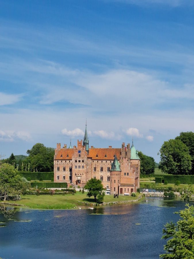 Egeskov Castle image