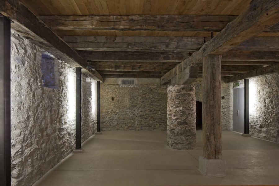 Leuk Castle image
