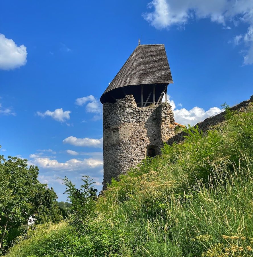 Castle of Nógrád image