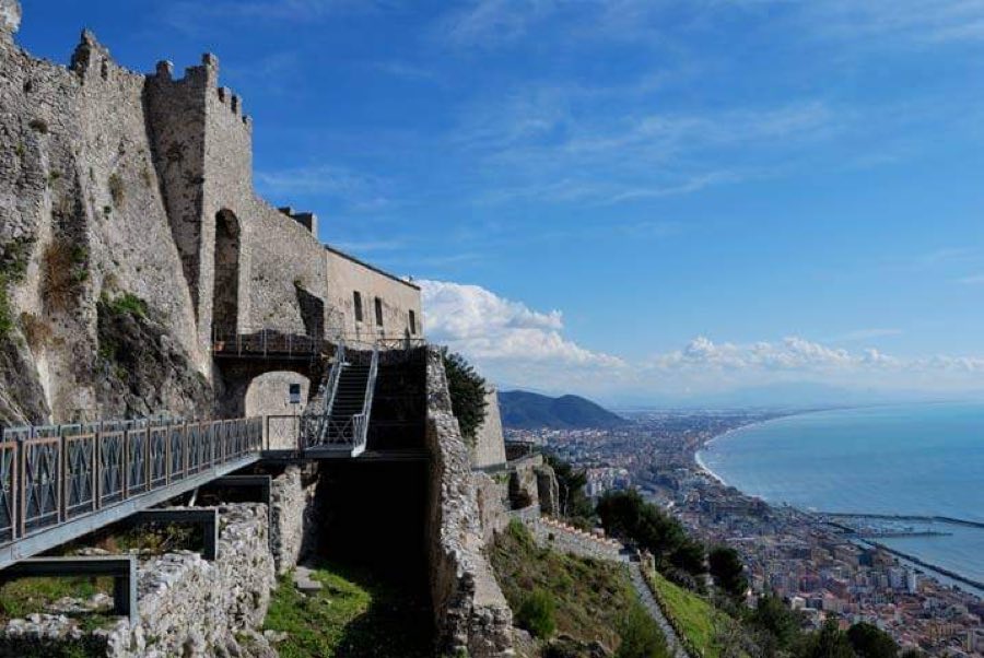 Arechi Castle image