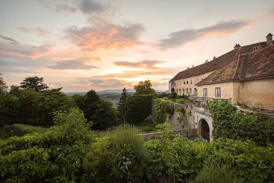 Bernstein Castle image