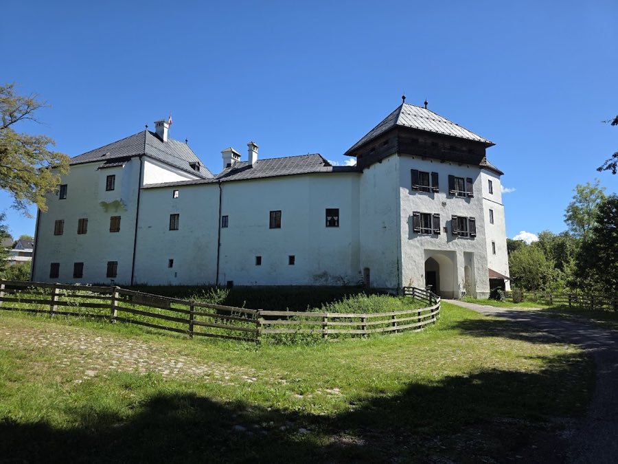 Schloss Wildshut image