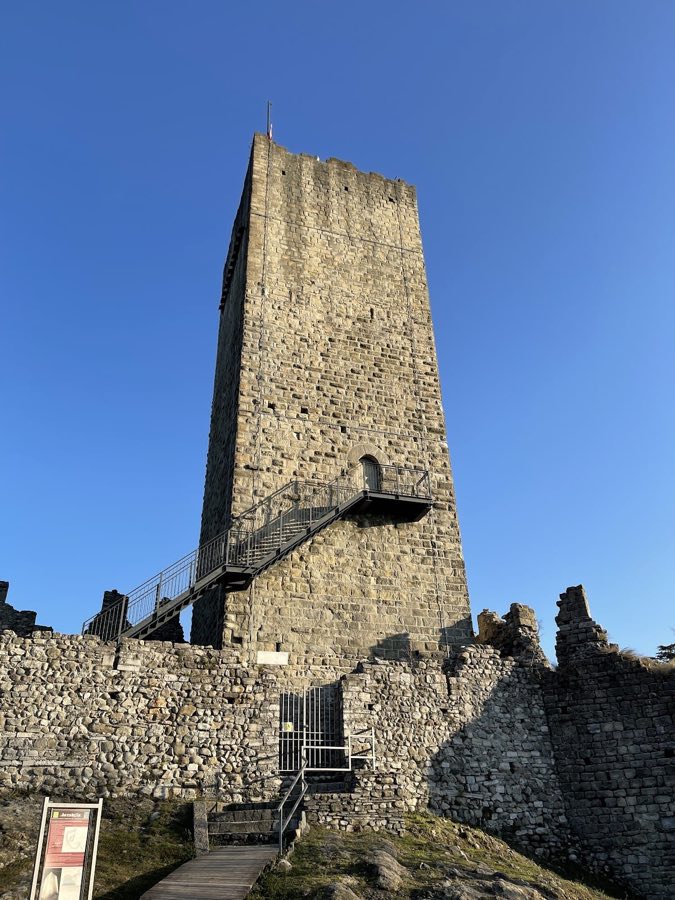 Castello Baradello image