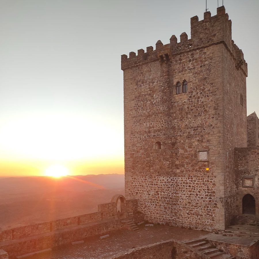 Alburquerque Castle image