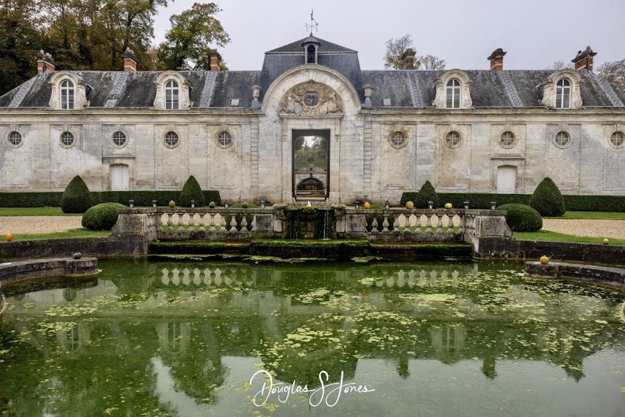 Château de Bizy image
