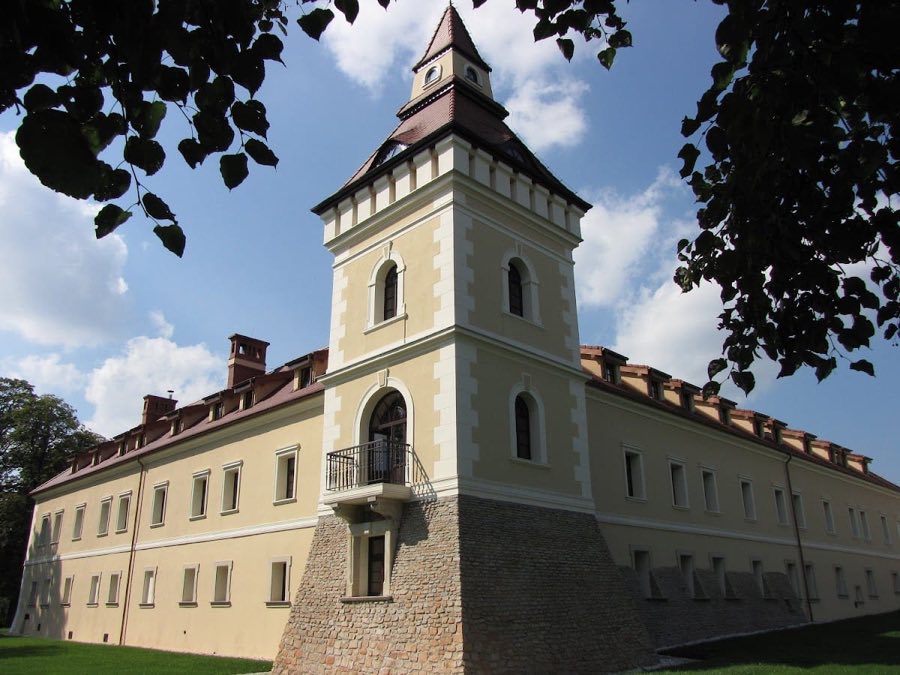 Tarnowice Stare Castle image