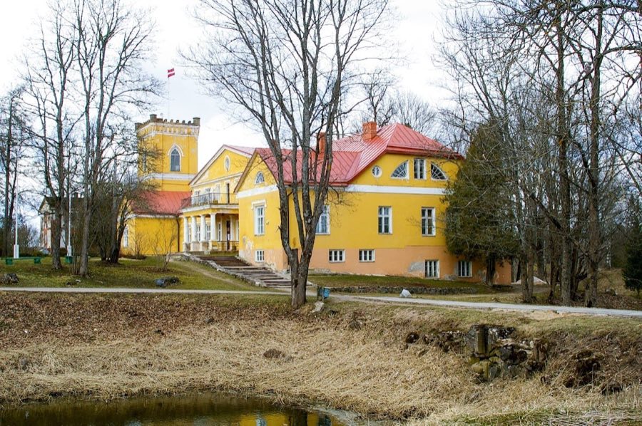 Dzērbene Castle image