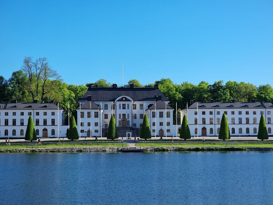 Karlberg Palace image
