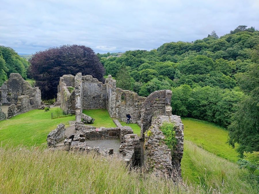 Okehampton Castle image