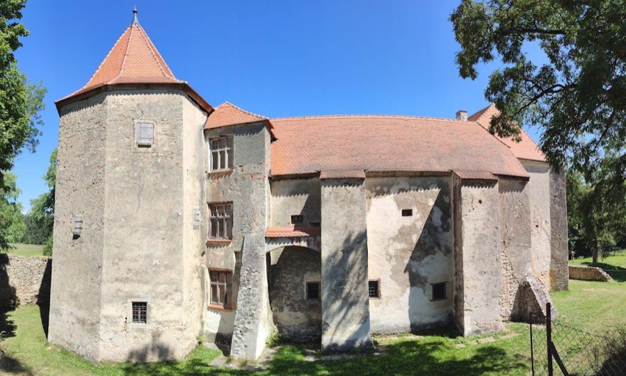 Cuknštejn Fortress image