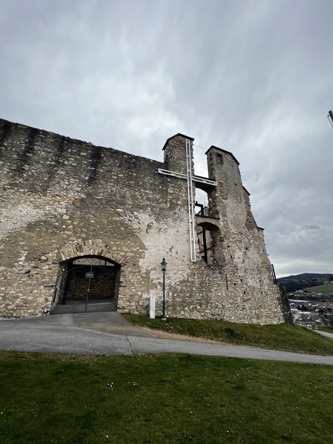 Burg Obervoitsberg image