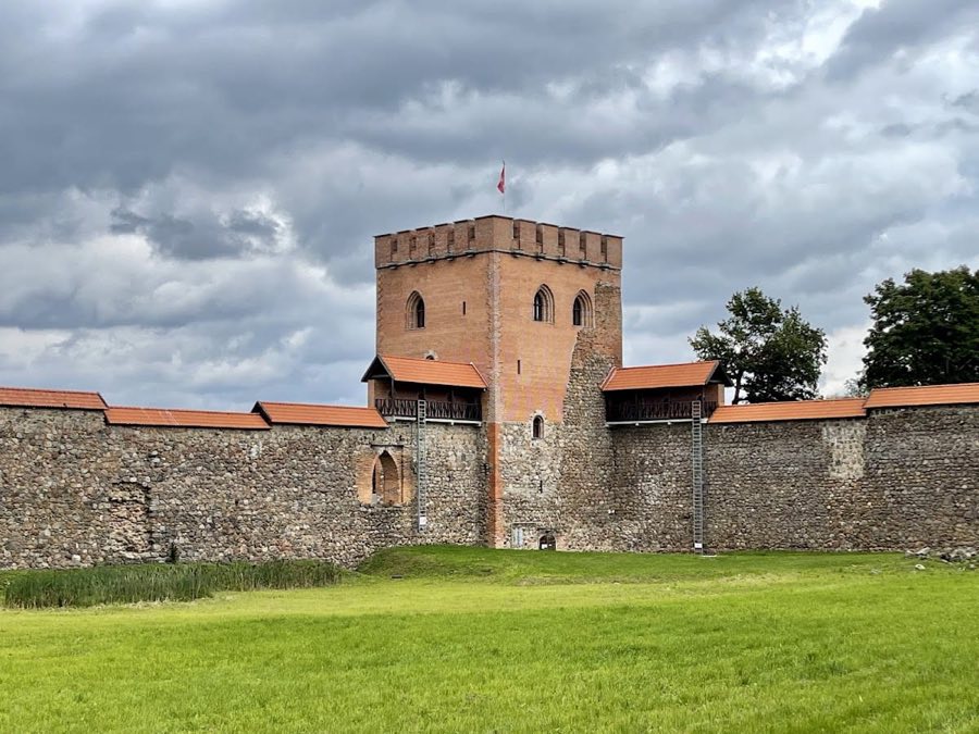Medininkai Castle image