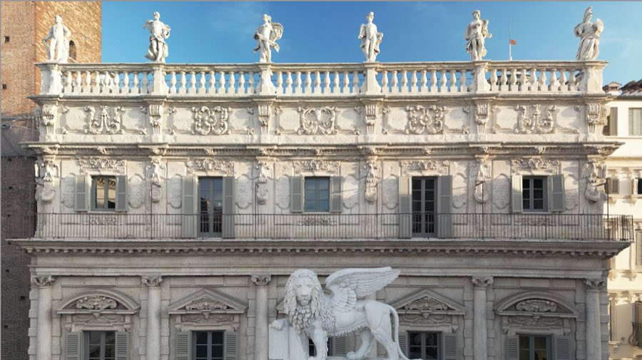 Palazzo Maffei image