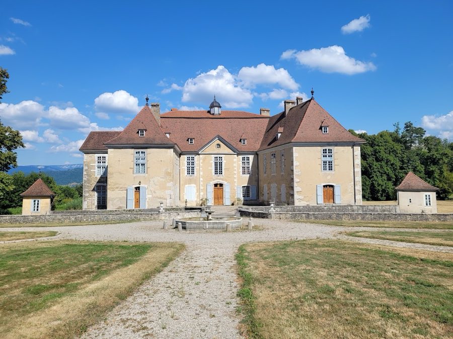 Longpra Castle image