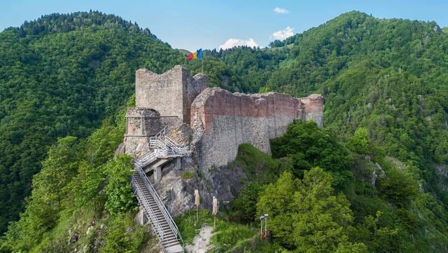 Poenari Castle image