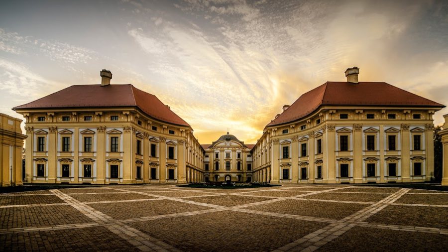 Slavkov Castle image