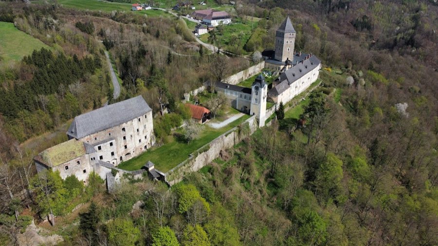 Burg Neuhaus image