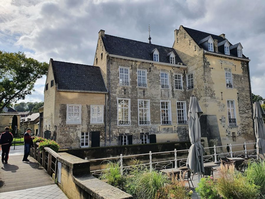 Den Halder Castle image