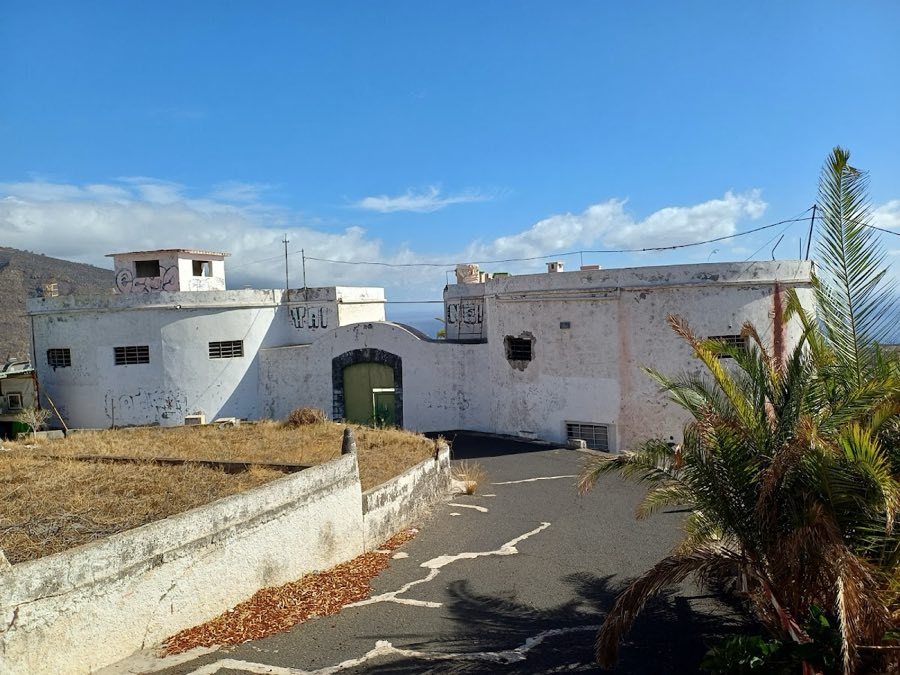 San Joaquín Castle image