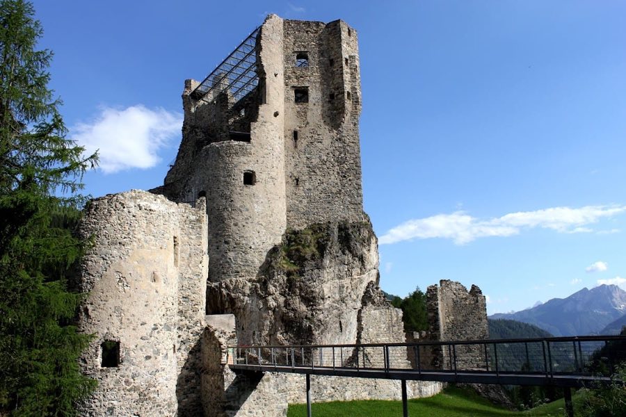 Andraz Castle image